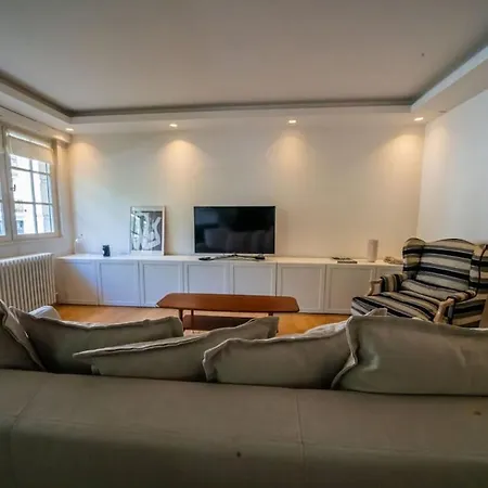 - Bagatelle - 1 Bedroom * 뇌이이쉬르세느