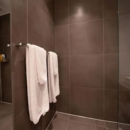 - Bagatelle - 1 Bedroom 뇌이이쉬르세느